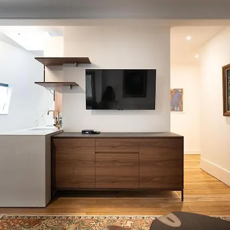 2 Pieces A Saint Germain Apartment Paris